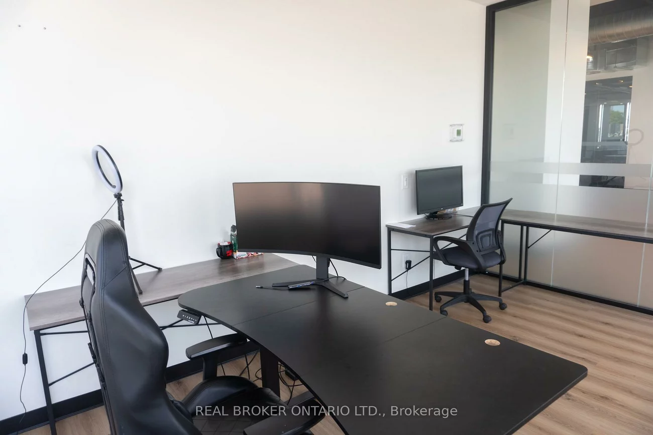 28, Roytec, West Woodbridge, Vaughan