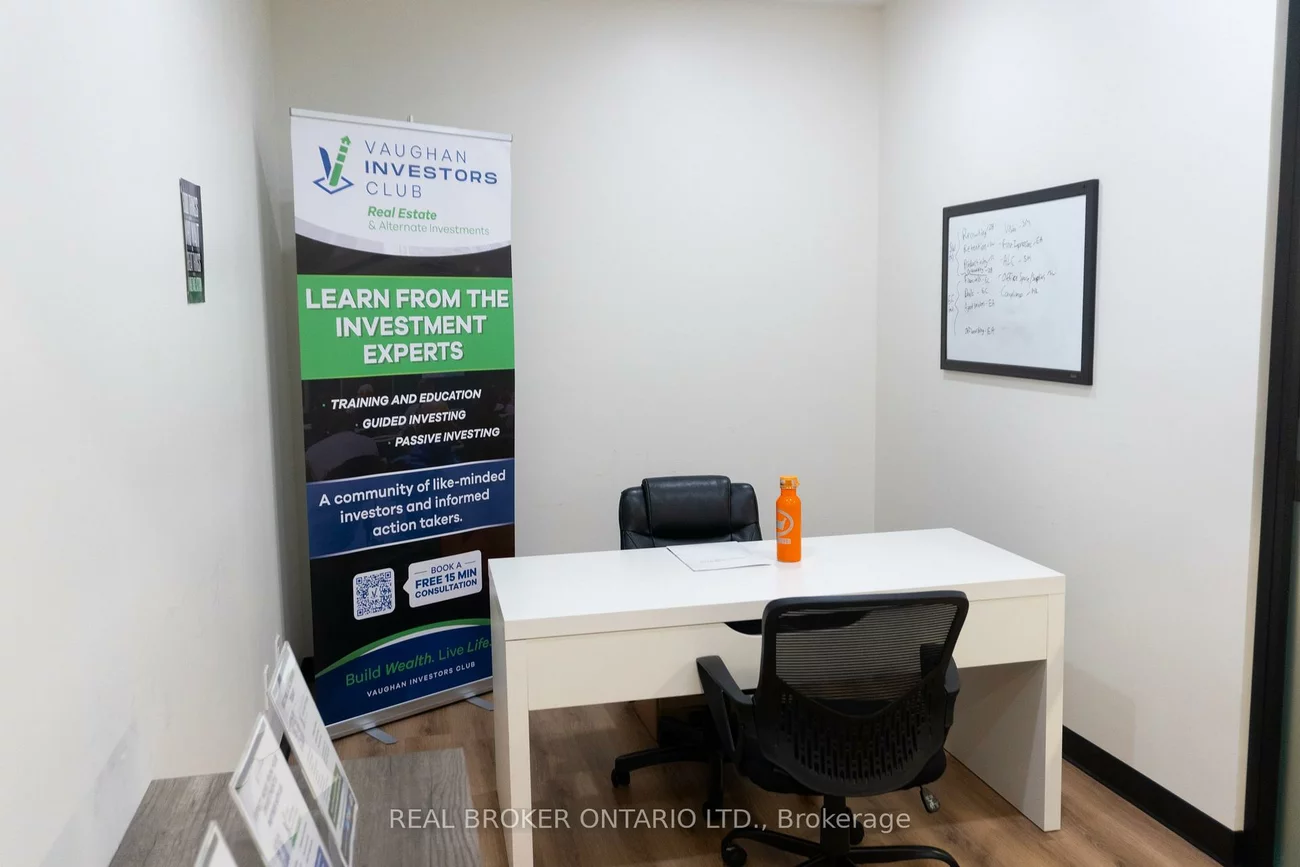 28, Roytec, West Woodbridge, Vaughan