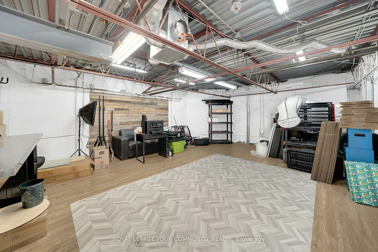 45, Casmir, Concord, Vaughan