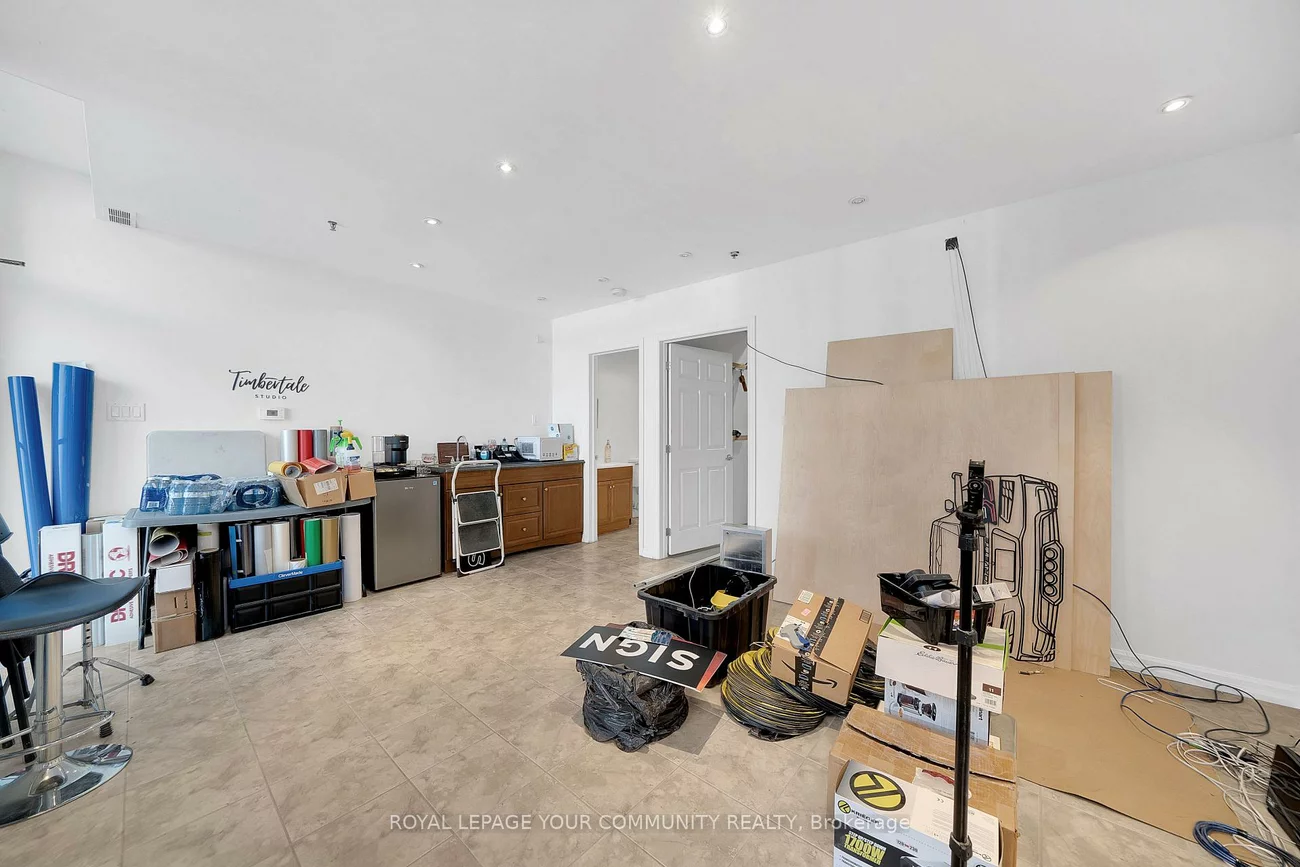 45, Casmir, Concord, Vaughan