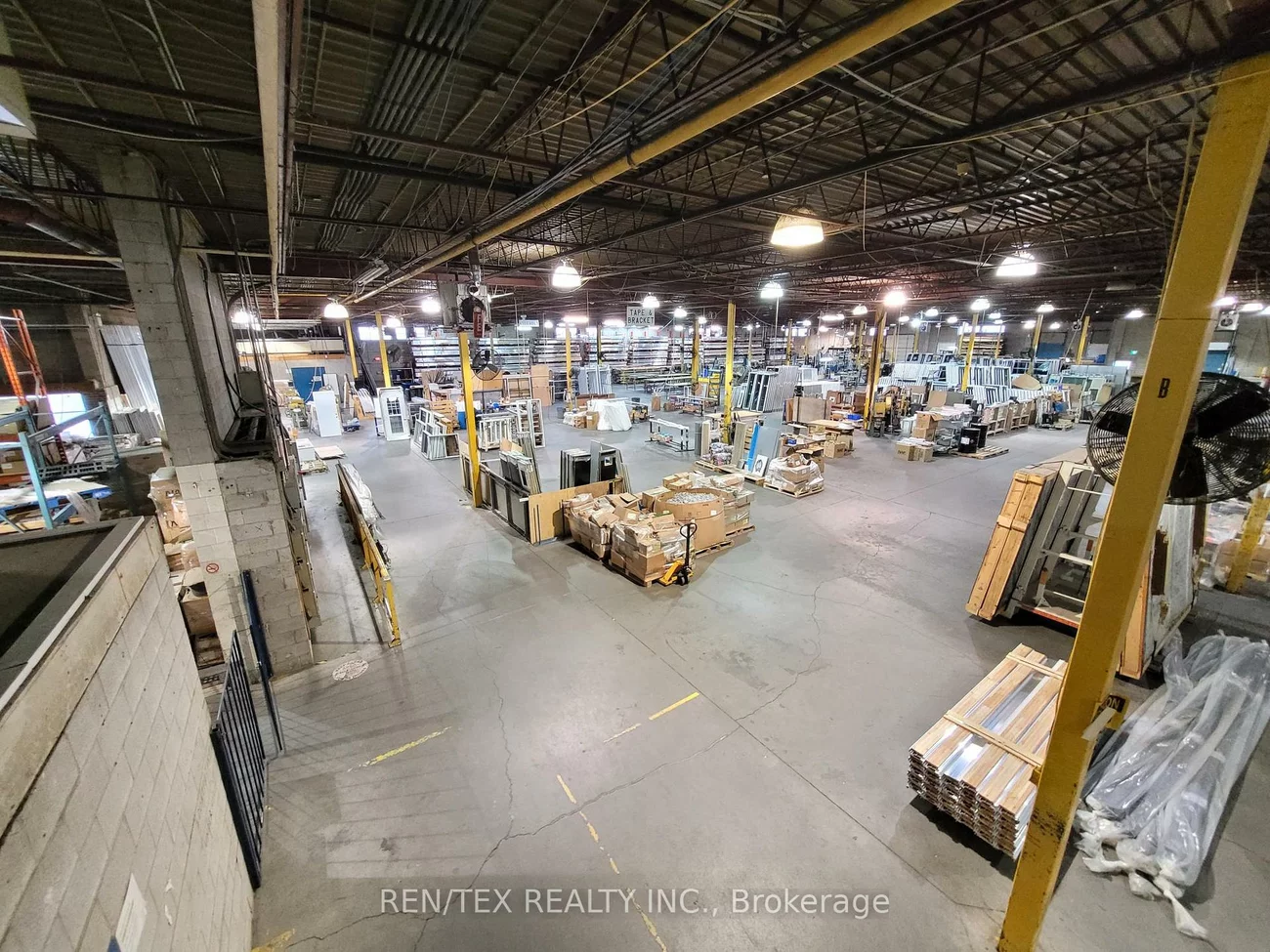 99, Vinyl, Steeles West Industrial, Vaughan