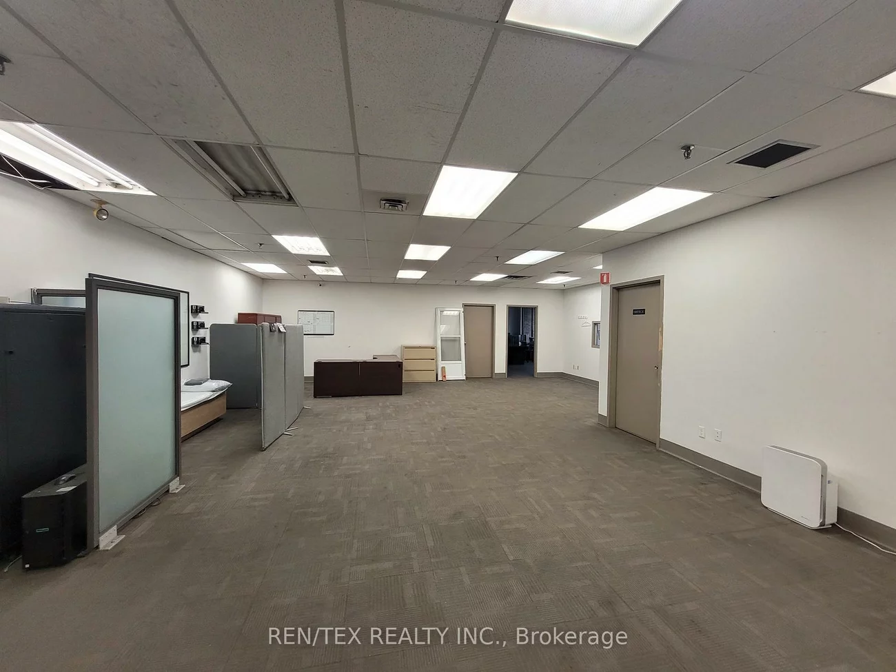 99, Vinyl, Steeles West Industrial, Vaughan