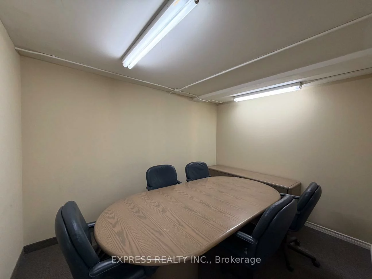 8300, Yonge, Uplands, Vaughan