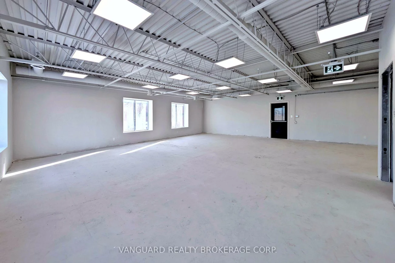 191, Vinyl, Steeles West Industrial, Vaughan