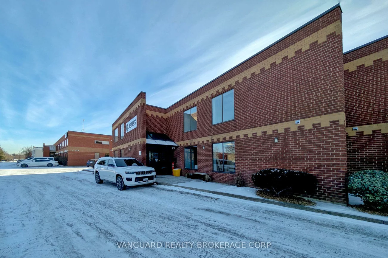 191, Vinyl, Steeles West Industrial, Vaughan