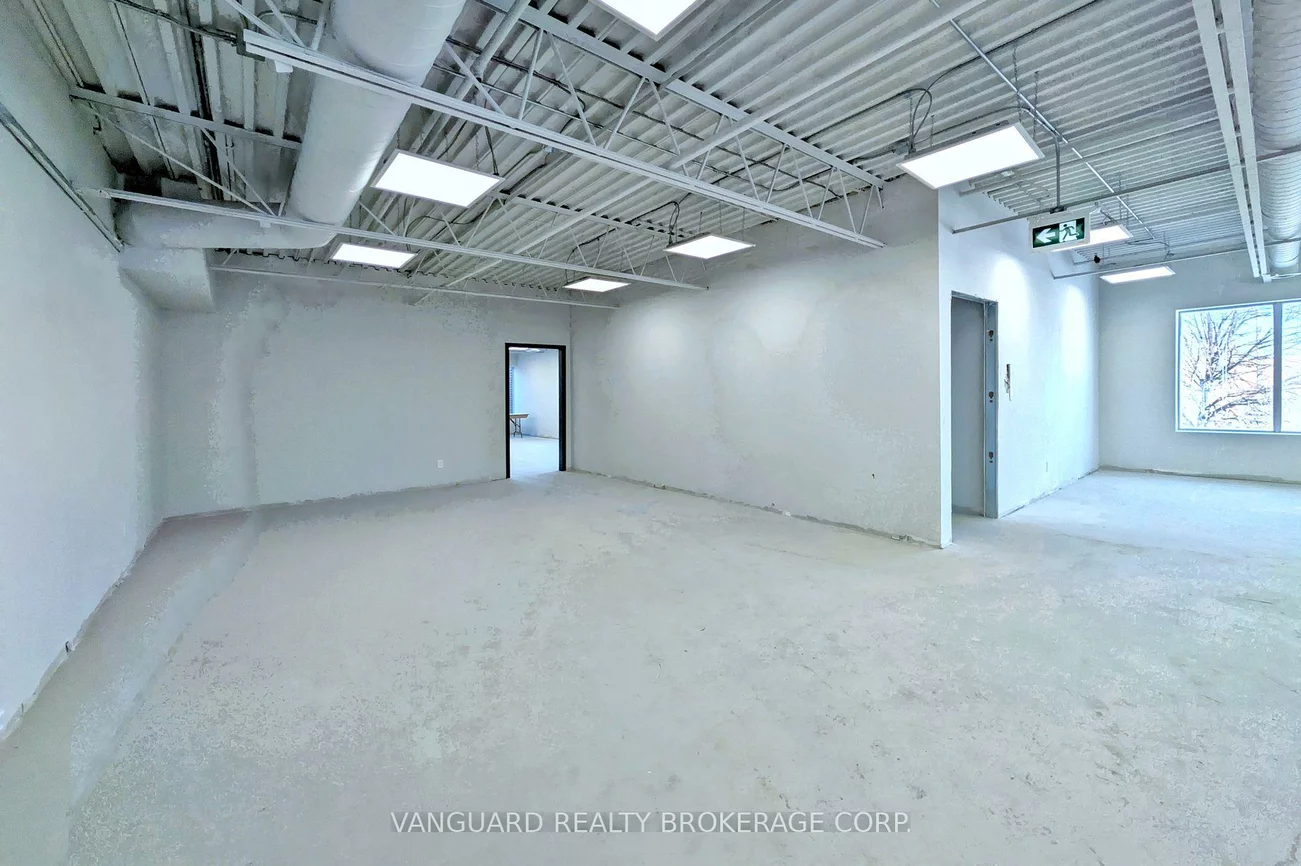 191, Vinyl, Steeles West Industrial, Vaughan