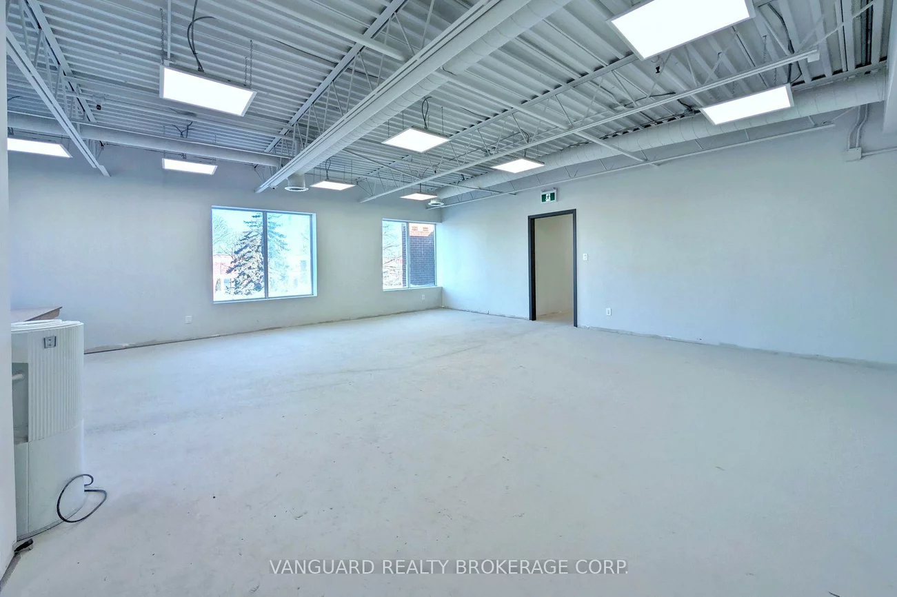 191, Vinyl, Steeles West Industrial, Vaughan