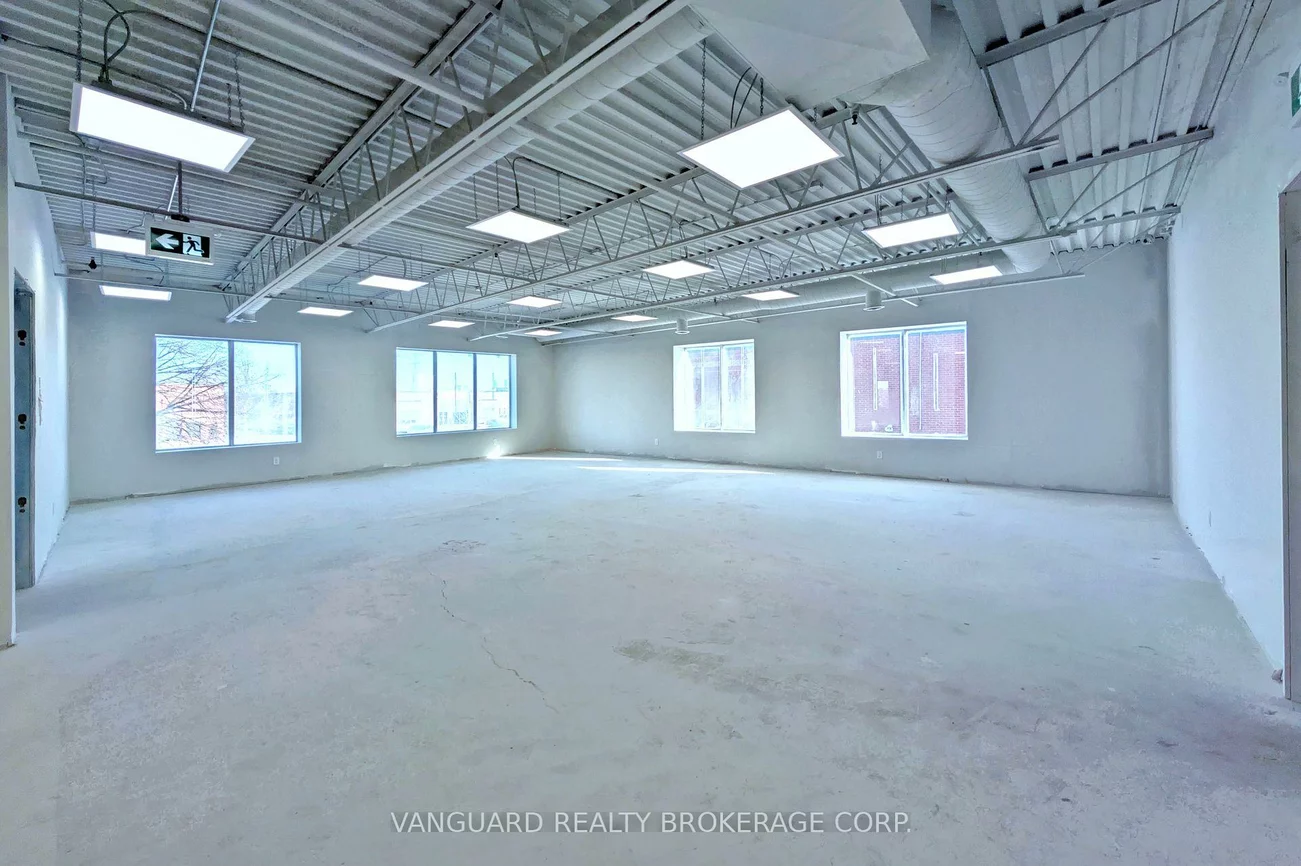 191, Vinyl, Steeles West Industrial, Vaughan