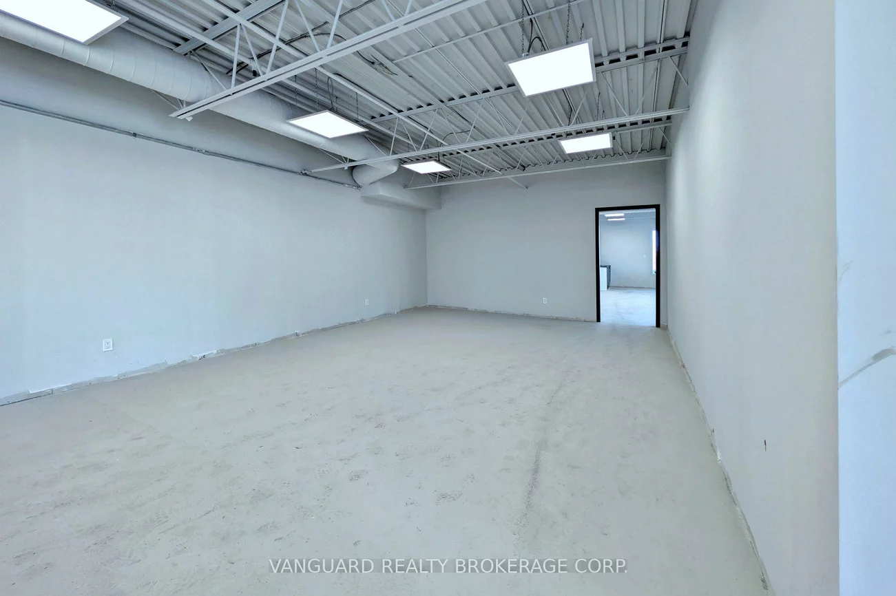 191, Vinyl, Steeles West Industrial, Vaughan