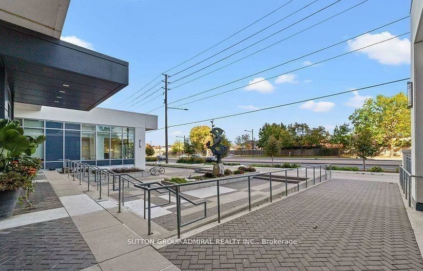 7900, Bathurst, Beverley Glen, Vaughan