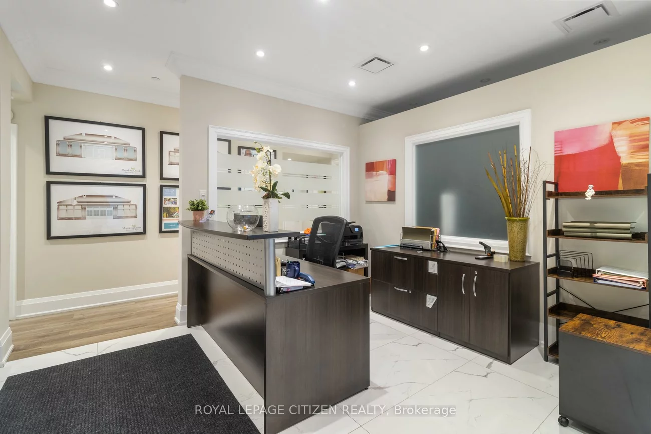 27, Roytec, East Woodbridge, Vaughan