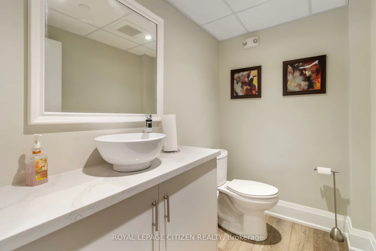 27, Roytec, East Woodbridge, Vaughan