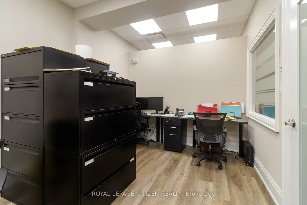 27, Roytec, East Woodbridge, Vaughan