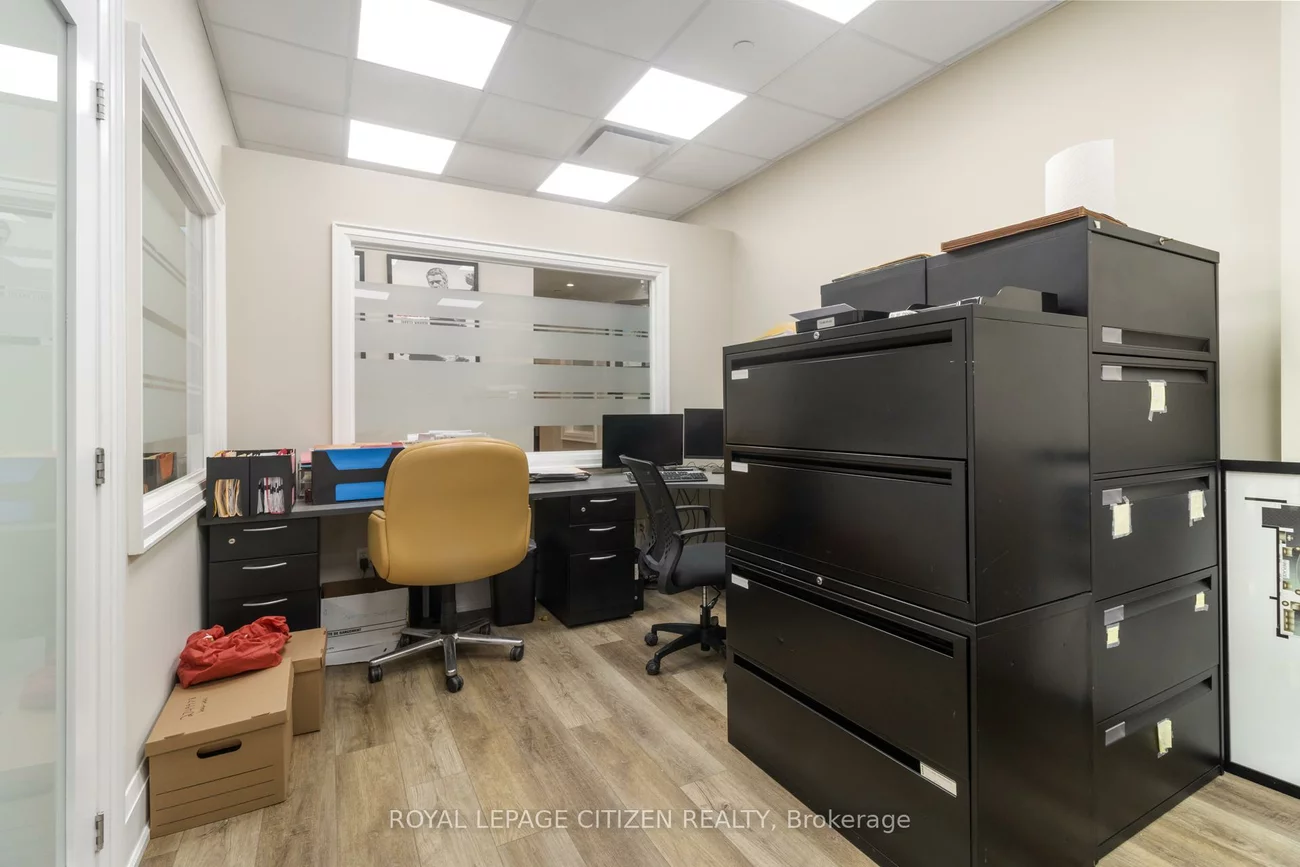 27, Roytec, East Woodbridge, Vaughan