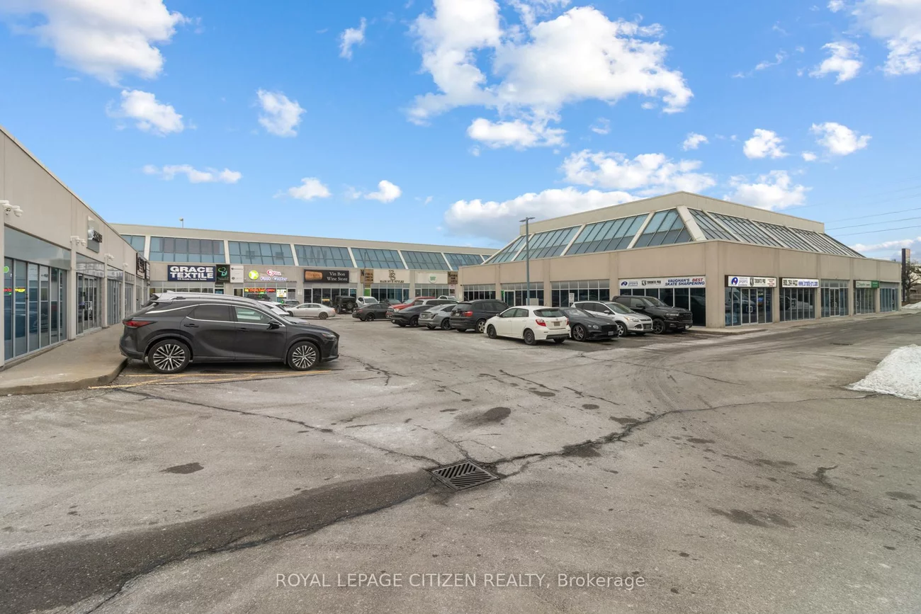 27, Roytec, East Woodbridge, Vaughan