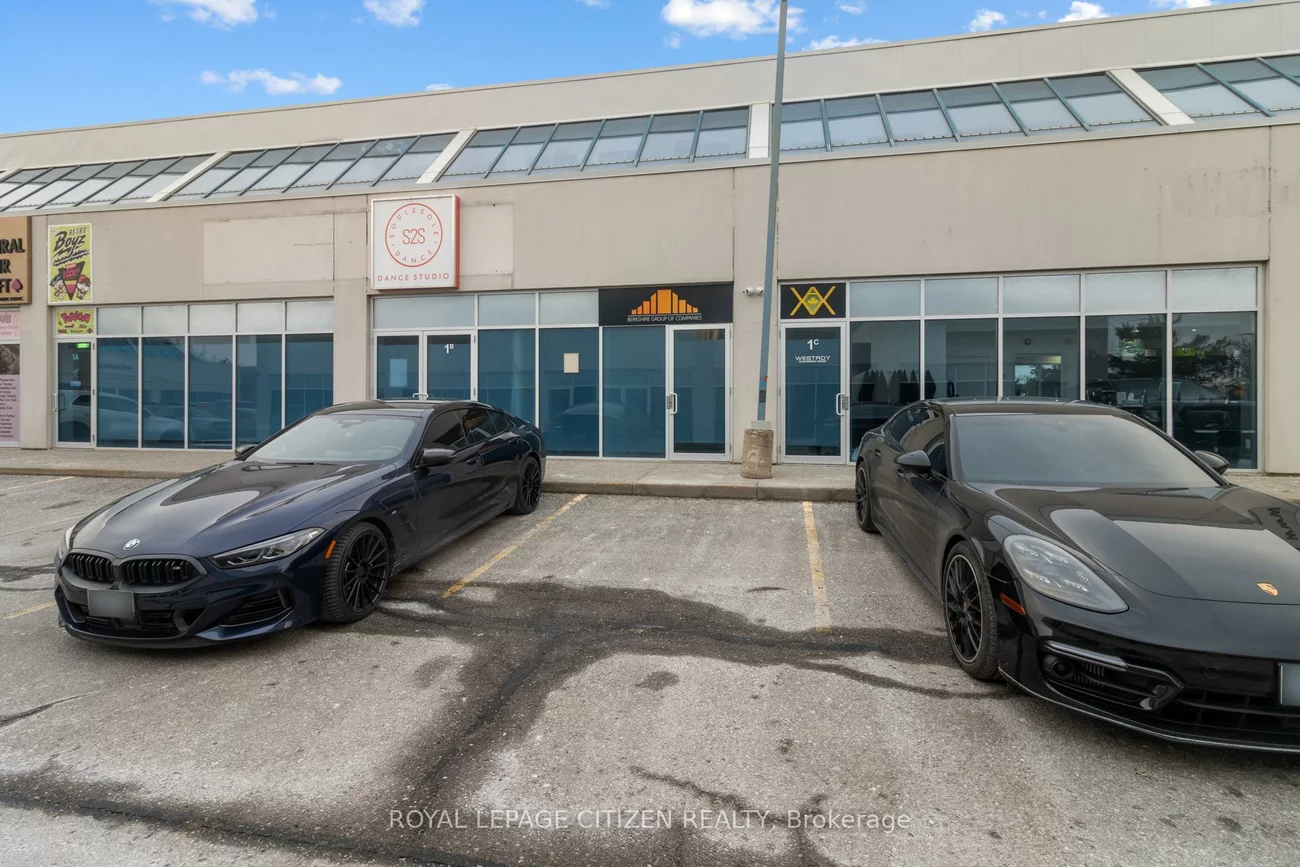 27, Roytec, East Woodbridge, Vaughan