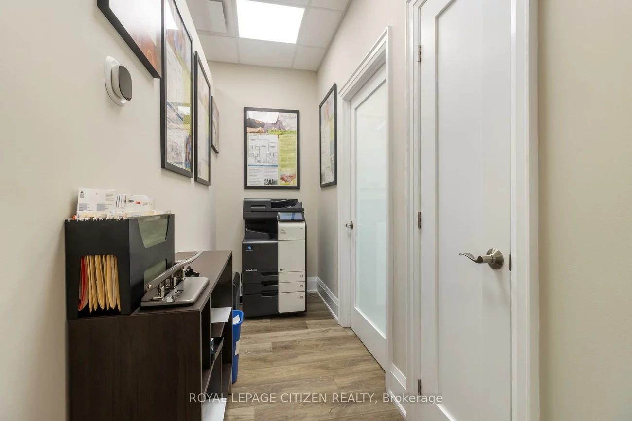 27, Roytec, East Woodbridge, Vaughan