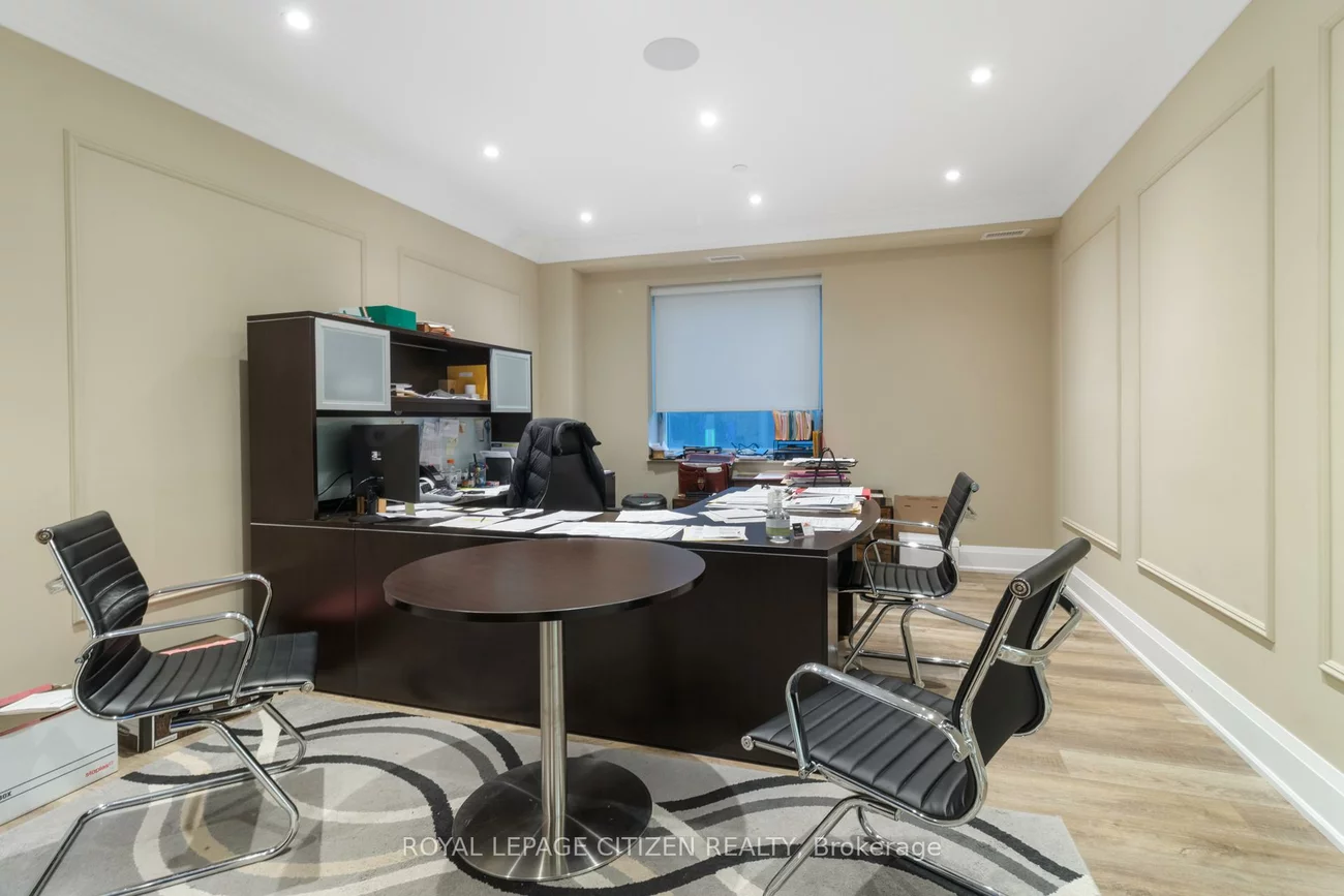 27, Roytec, East Woodbridge, Vaughan