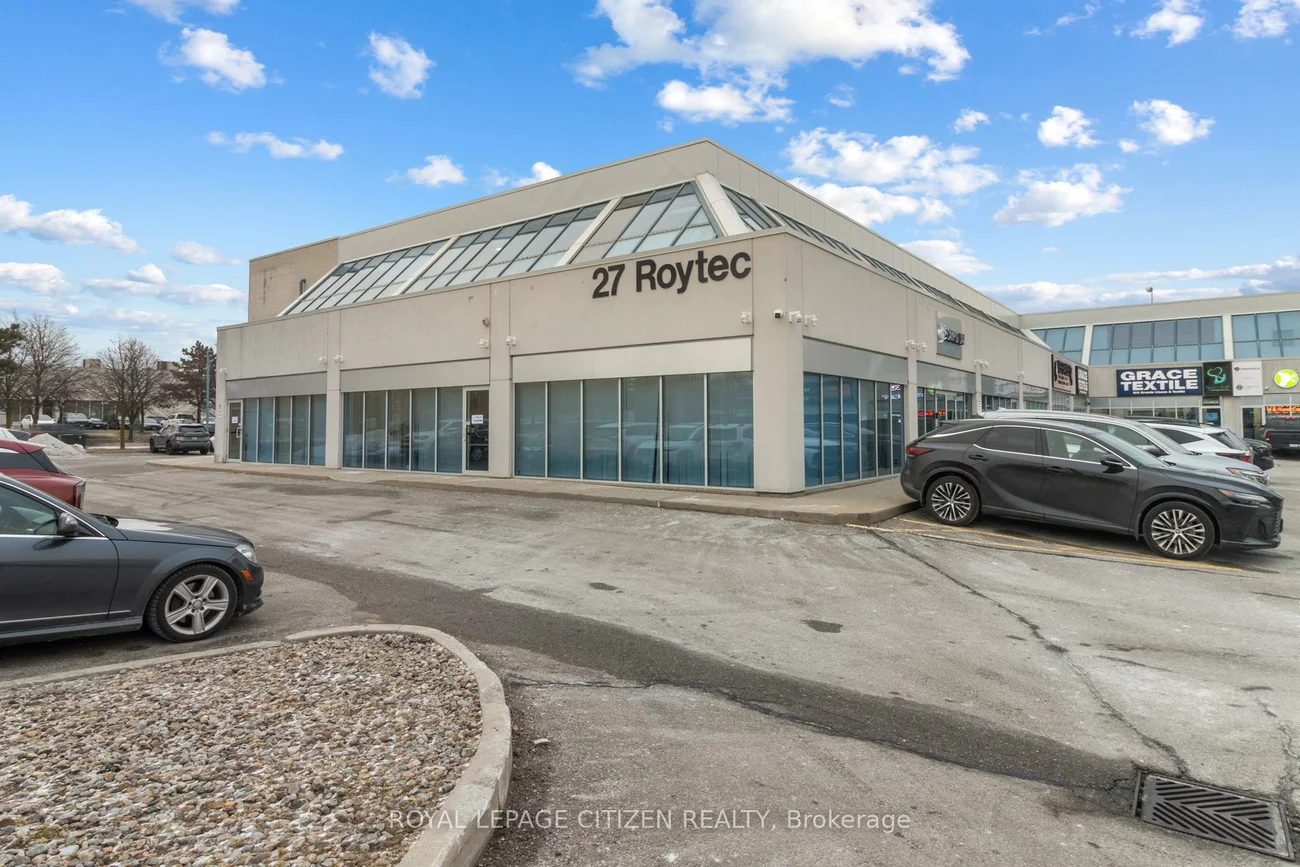 27, Roytec, East Woodbridge, Vaughan