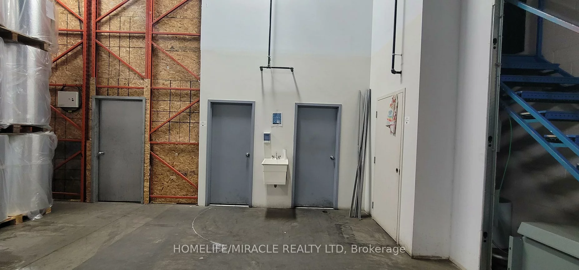 610, Hanlan, Steeles West Industrial, Vaughan