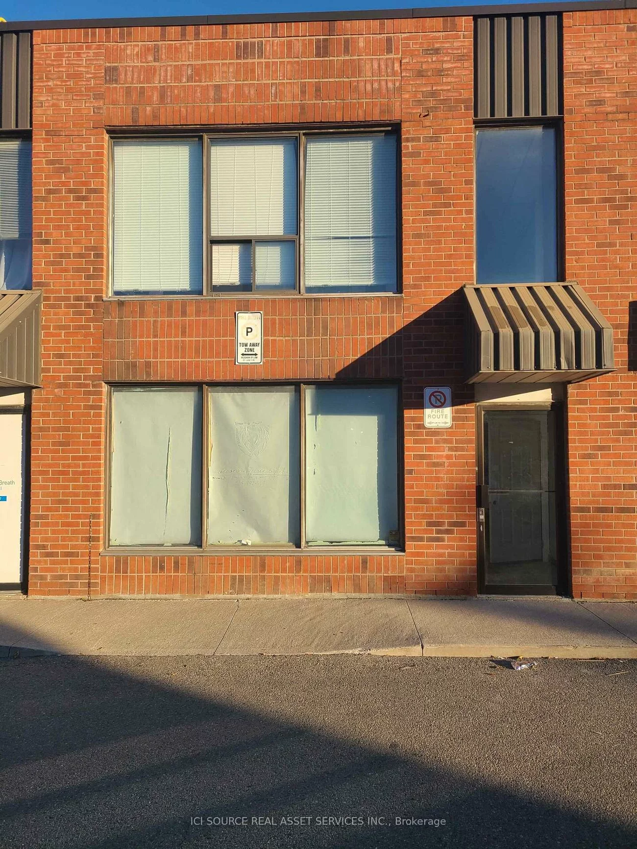 410, Chrislea, East Woodbridge, Vaughan