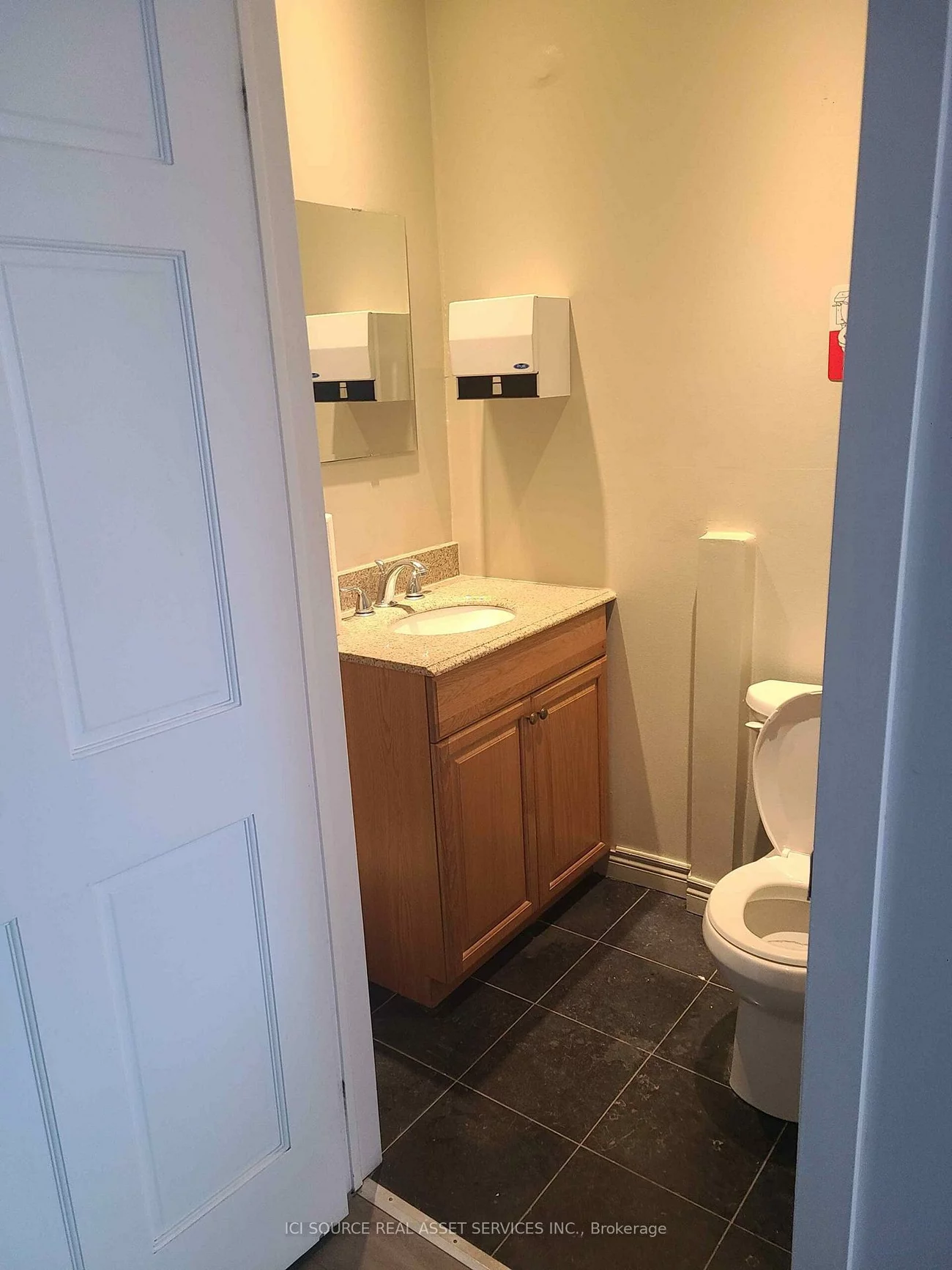 410, Chrislea, East Woodbridge, Vaughan