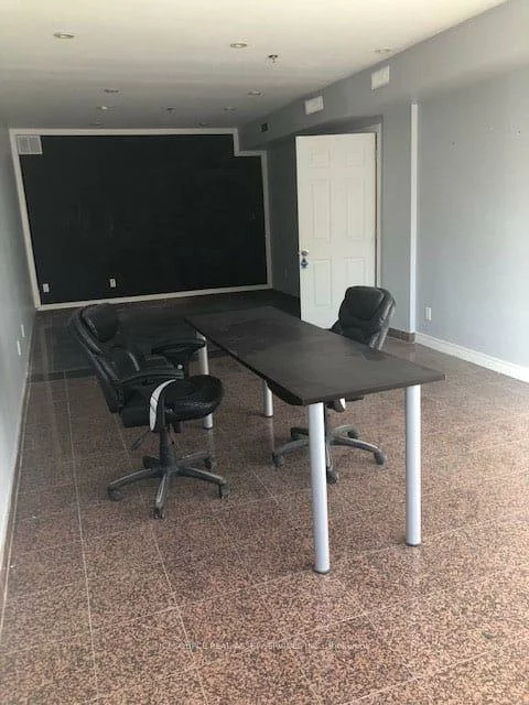 410, Chrislea, East Woodbridge, Vaughan