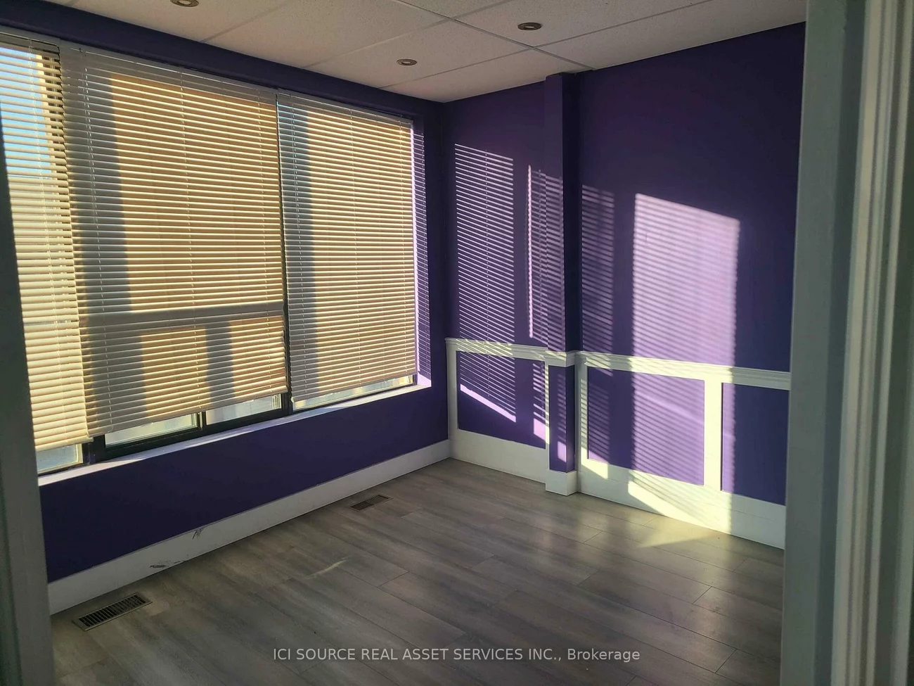 410, Chrislea, East Woodbridge, Vaughan