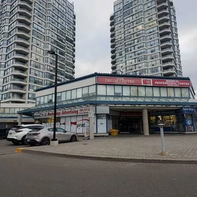 7330, Yonge, Crestwood-Springfarm-Yorkhill, Vaughan