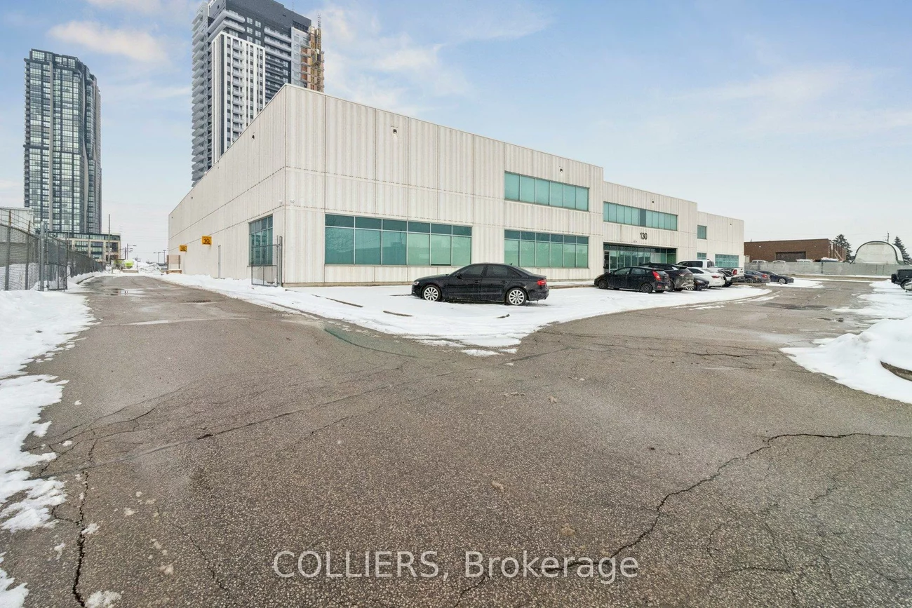 130, Doughton, Vaughan Corporate Centre, Vaughan