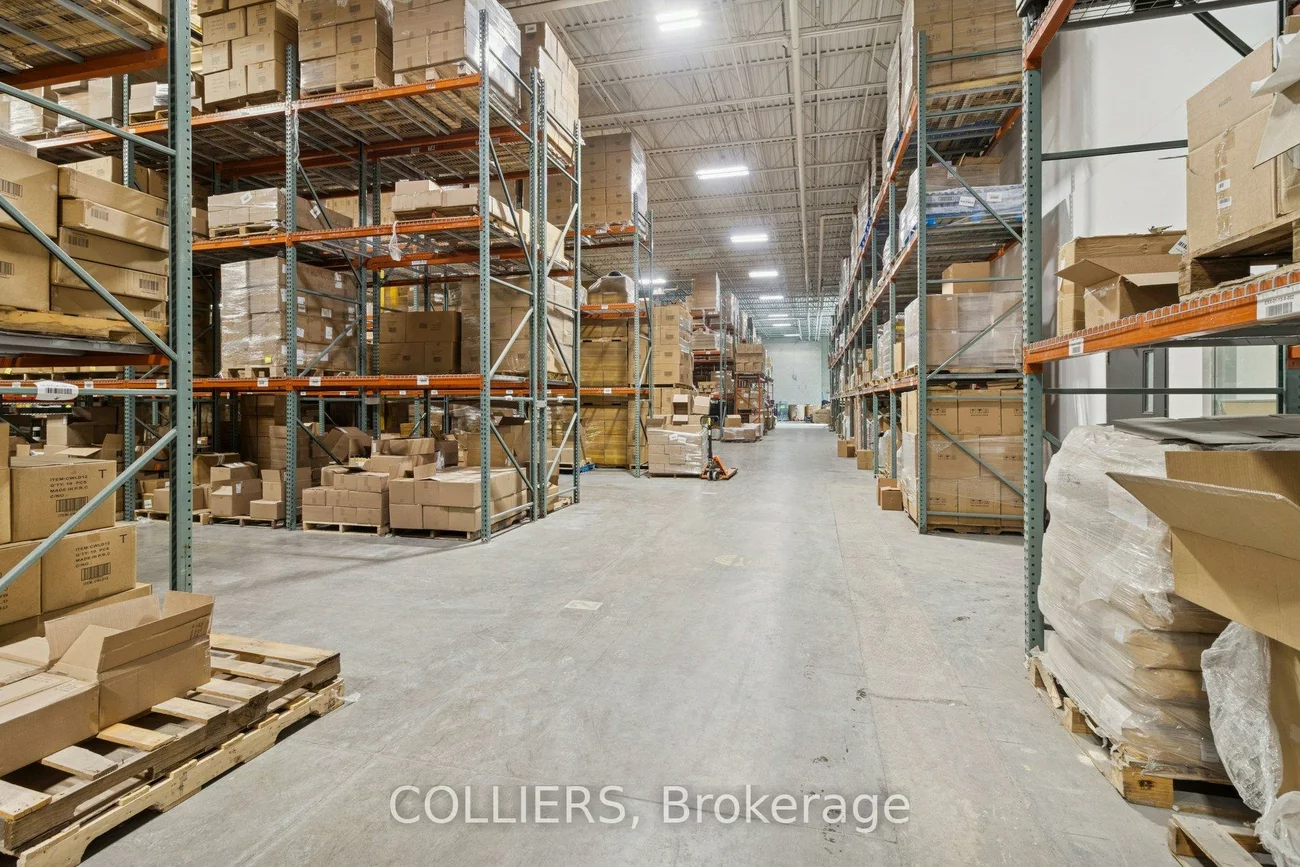 130, Doughton, Vaughan Corporate Centre, Vaughan