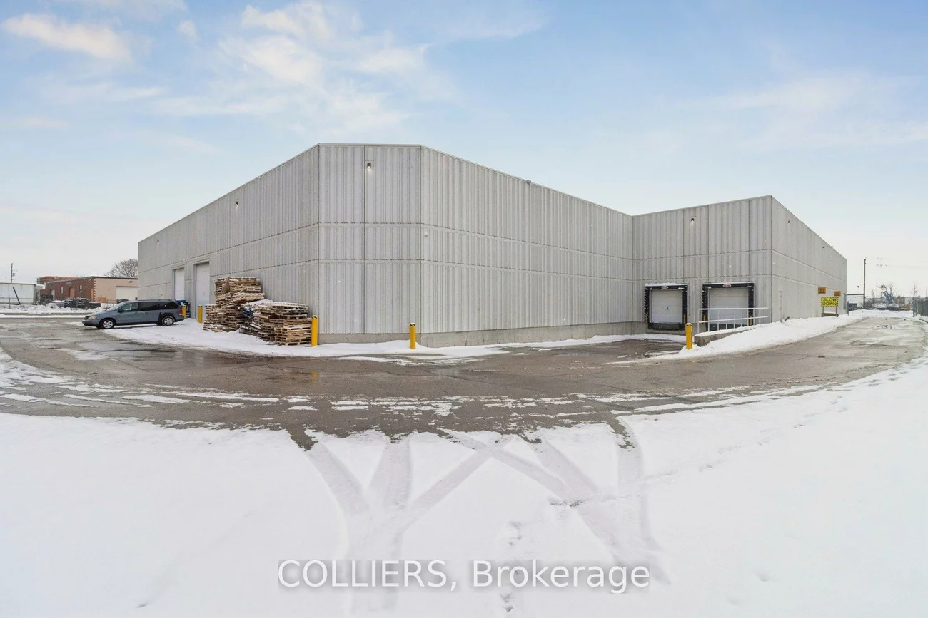 130, Doughton, Vaughan Corporate Centre, Vaughan