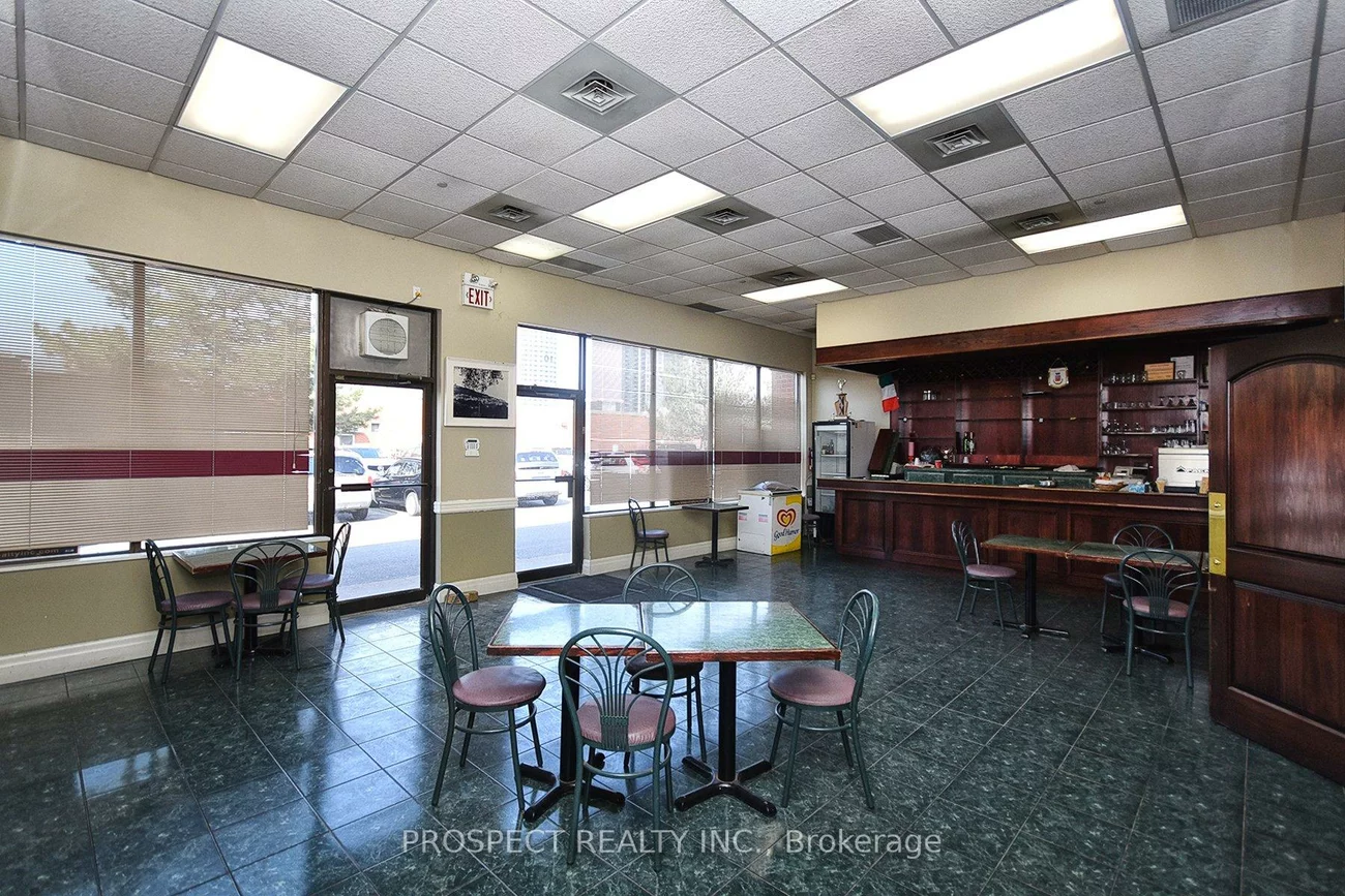 180, Winges, Pine Valley Business Park, Vaughan