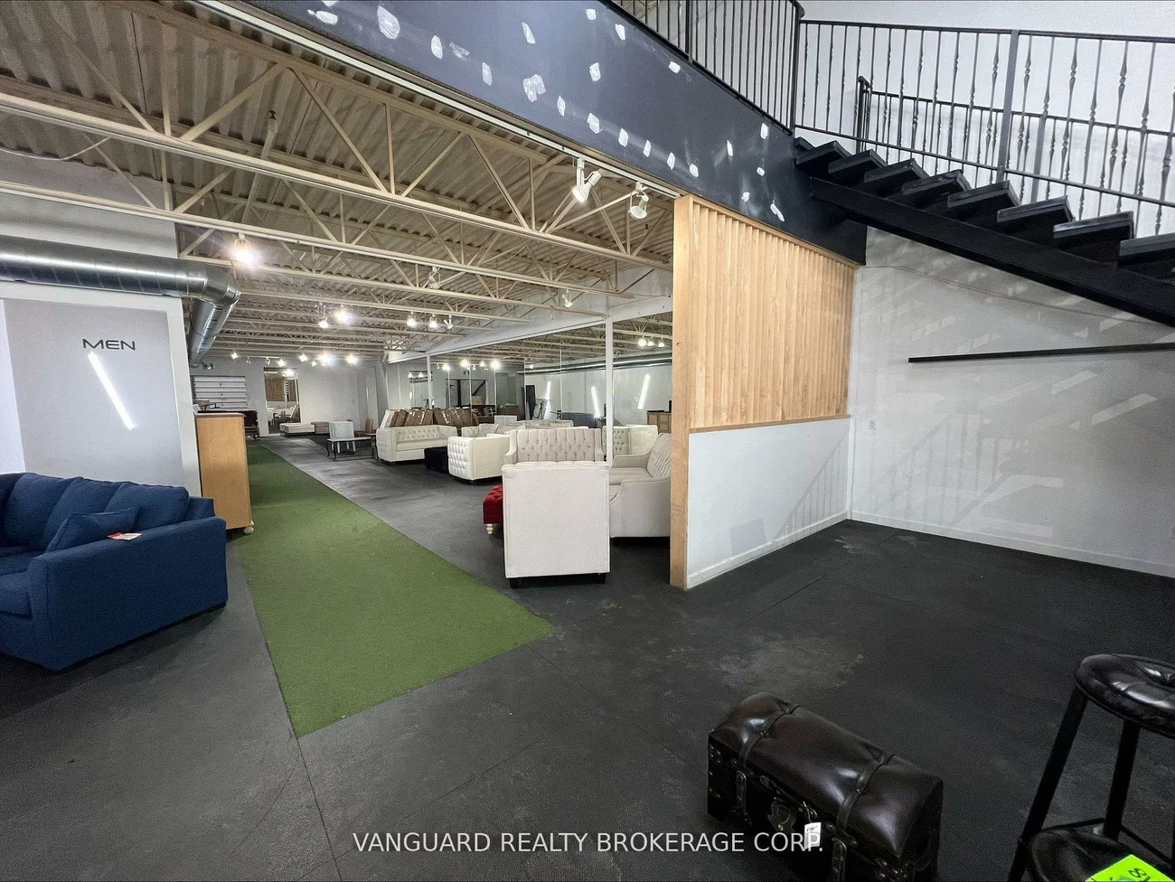 31, Jevlan, East Woodbridge, Vaughan