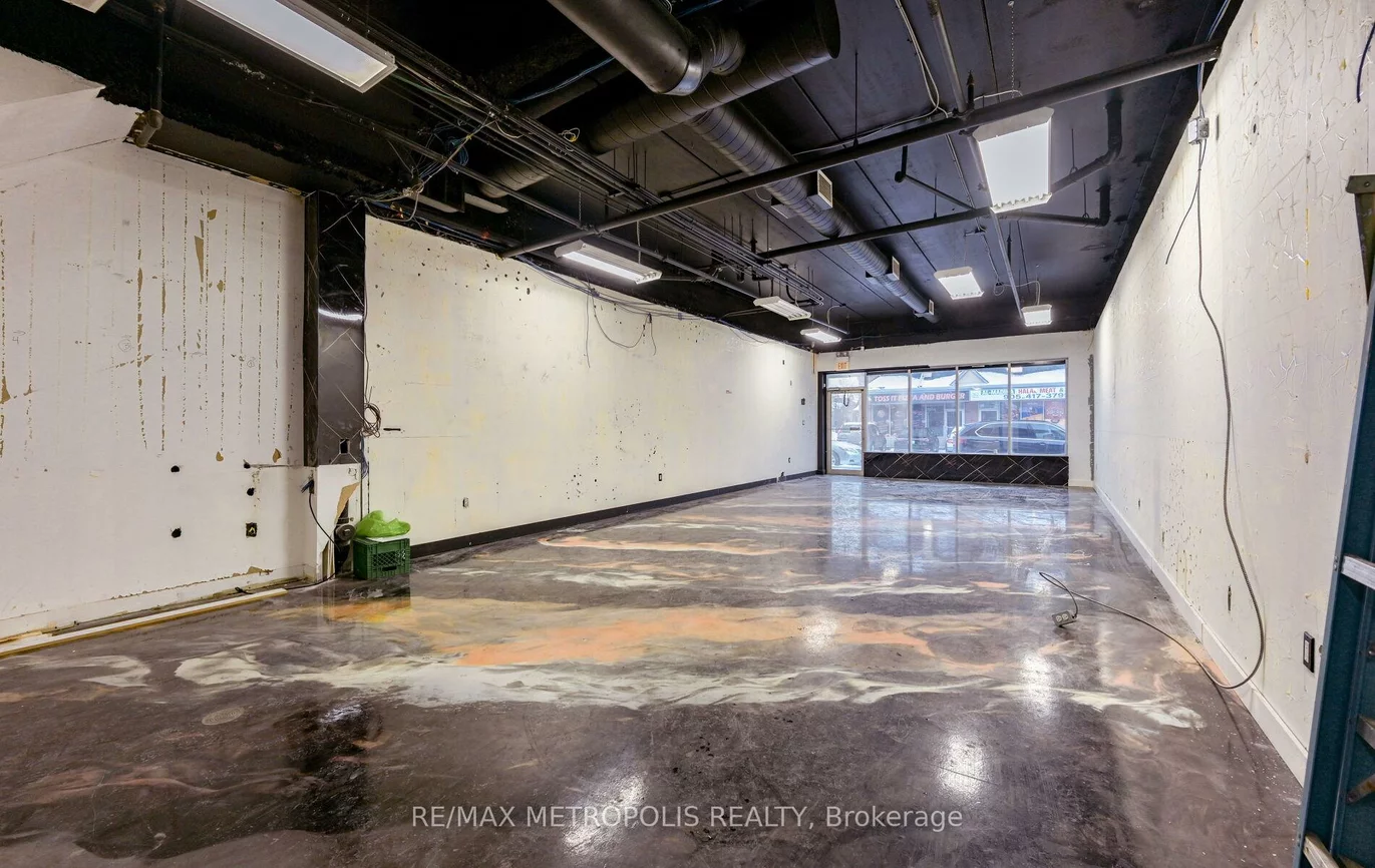 9699, Jane, Maple, Vaughan