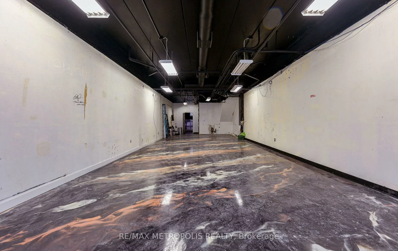 9699, Jane, Maple, Vaughan