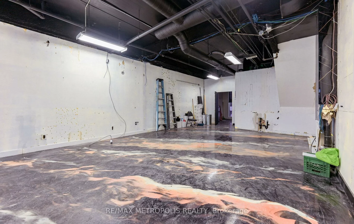 9699, Jane, Maple, Vaughan