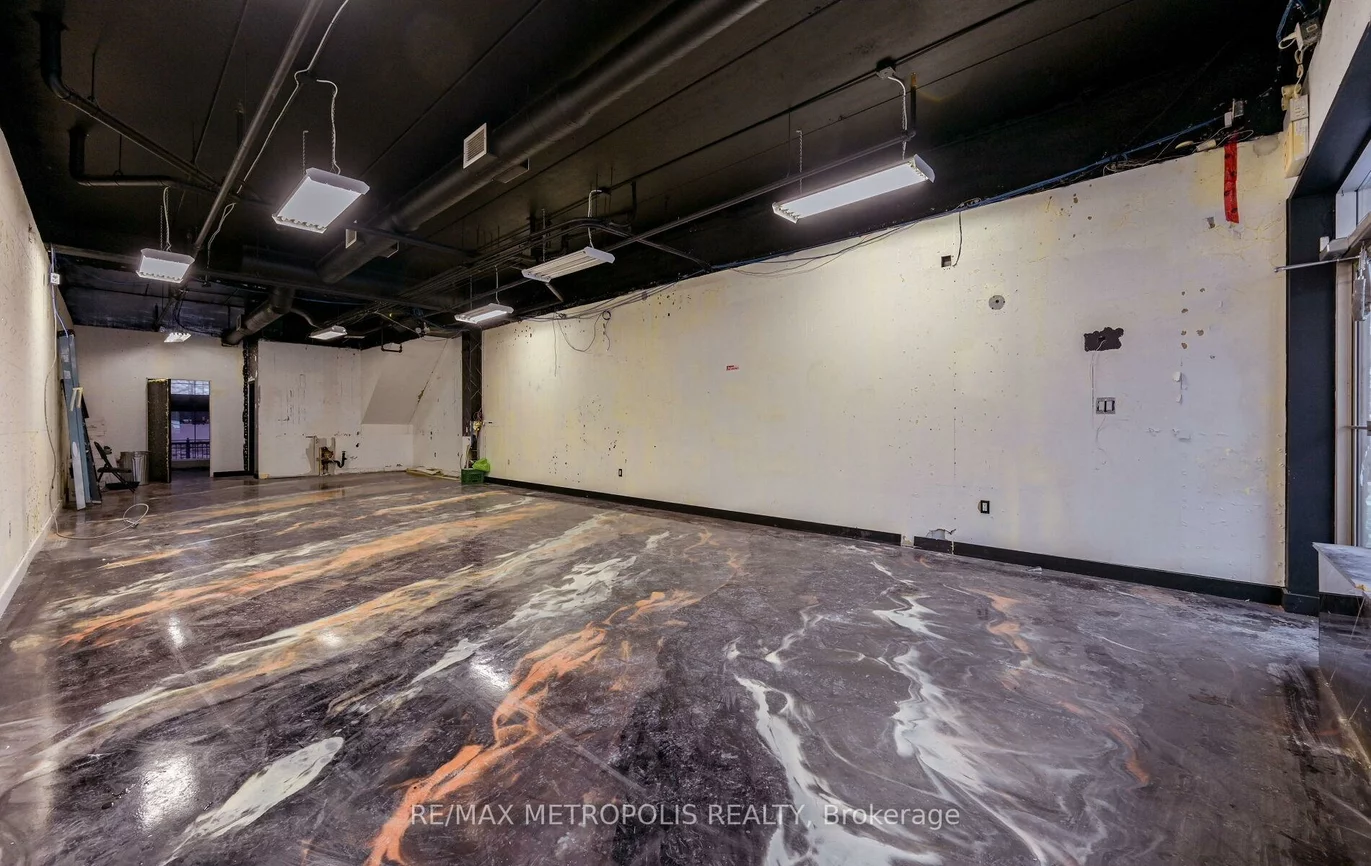 9699, Jane, Maple, Vaughan