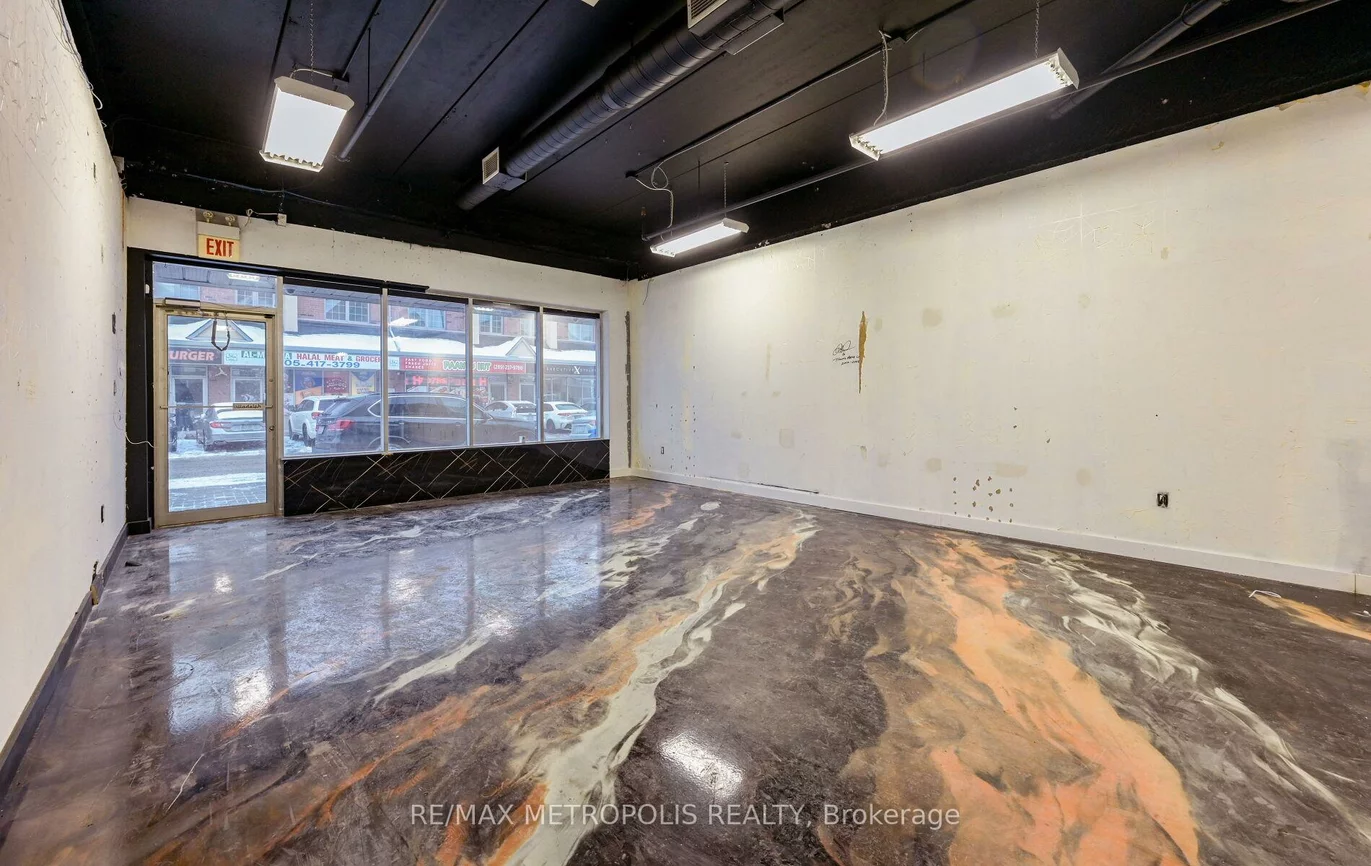 9699, Jane, Maple, Vaughan