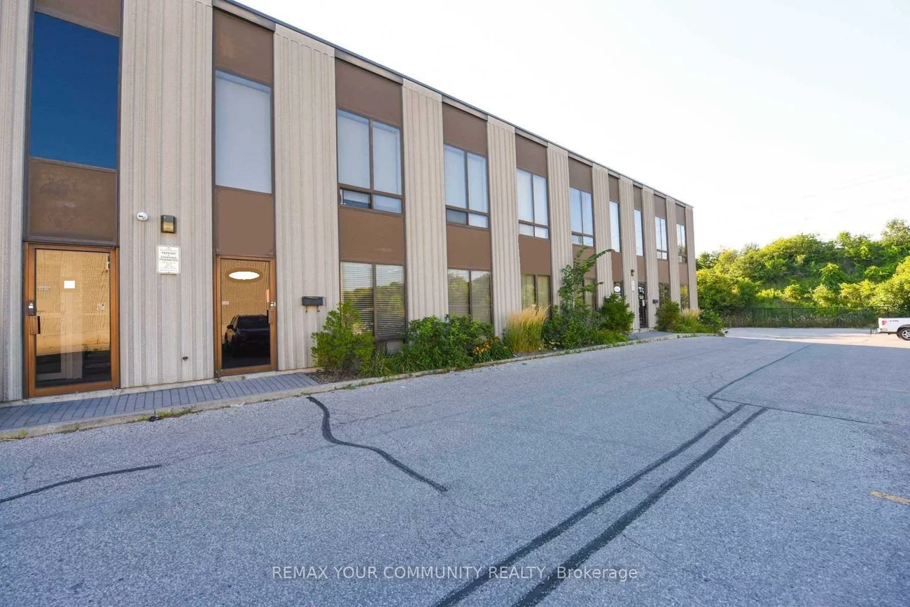 100, Hanlan, Steeles West Industrial, Vaughan