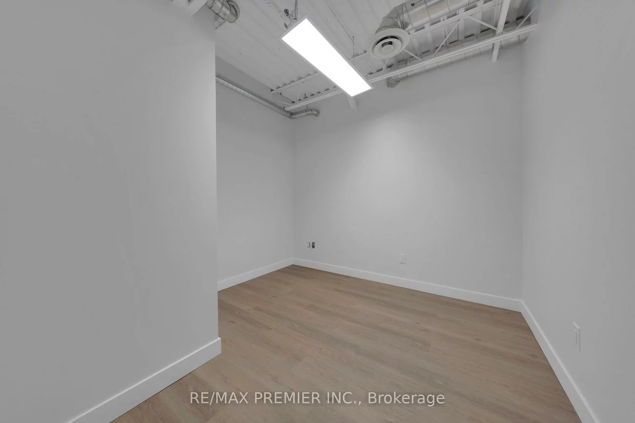 185, Trowers, Pine Valley Business Park, Vaughan