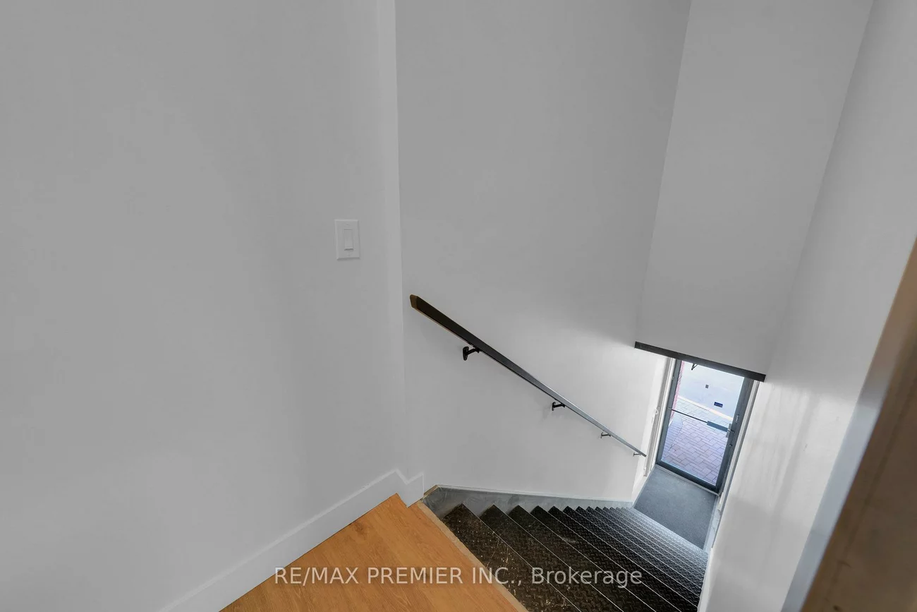 185, Trowers, Pine Valley Business Park, Vaughan