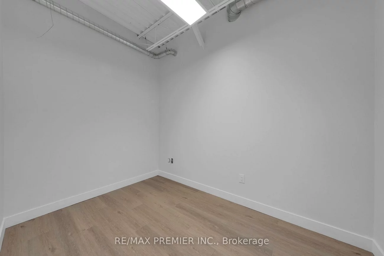 185, Trowers, Pine Valley Business Park, Vaughan