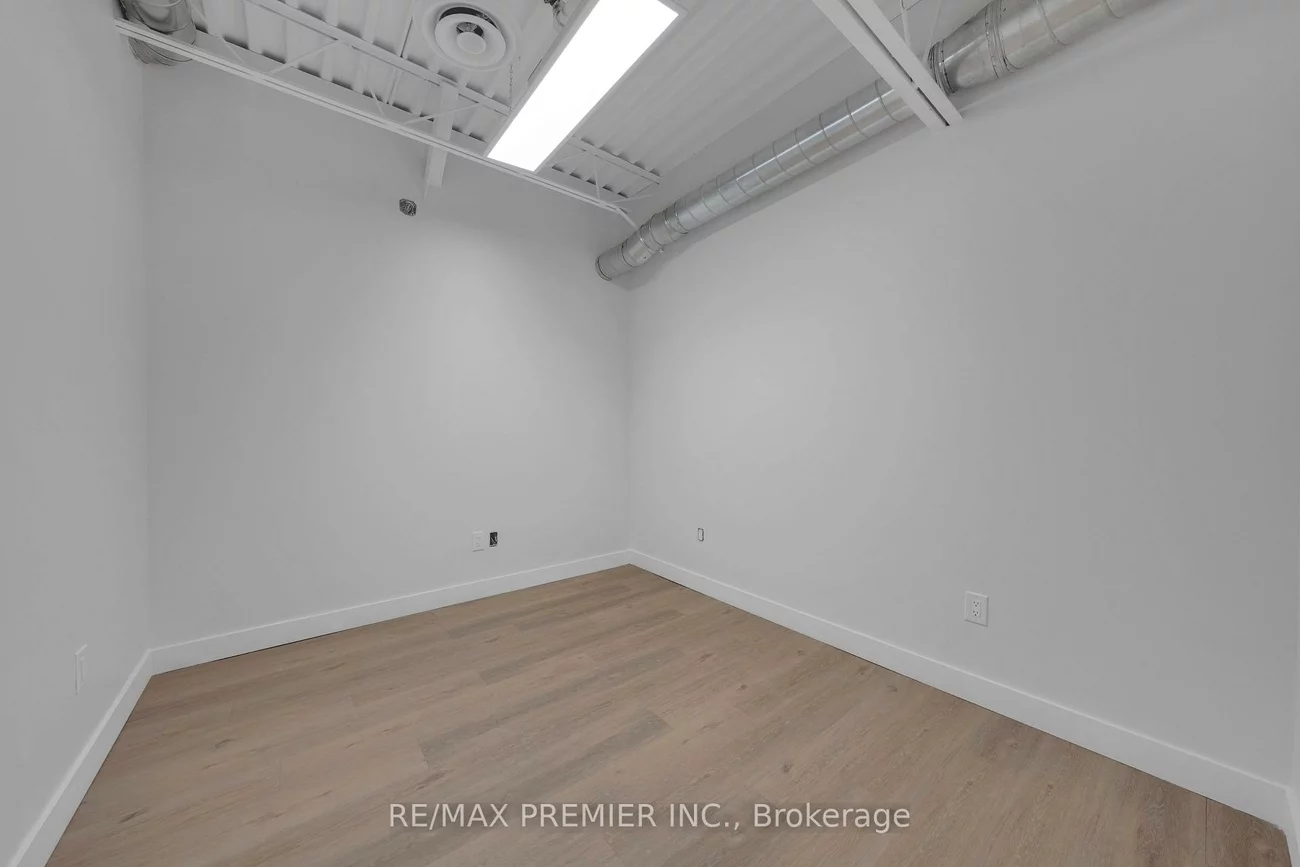 185, Trowers, Pine Valley Business Park, Vaughan