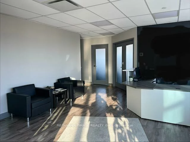261, Chrislea, East Woodbridge, Vaughan