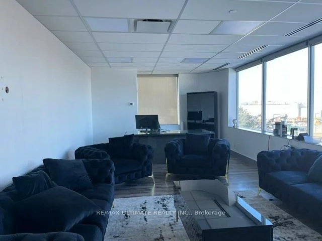 261, Chrislea, East Woodbridge, Vaughan