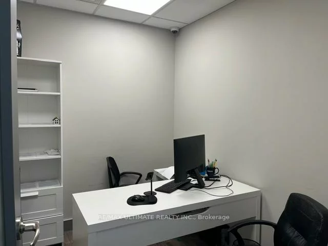 261, Chrislea, East Woodbridge, Vaughan