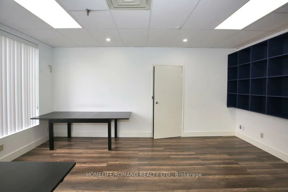 155, Caster, Pine Valley Business Park, Vaughan