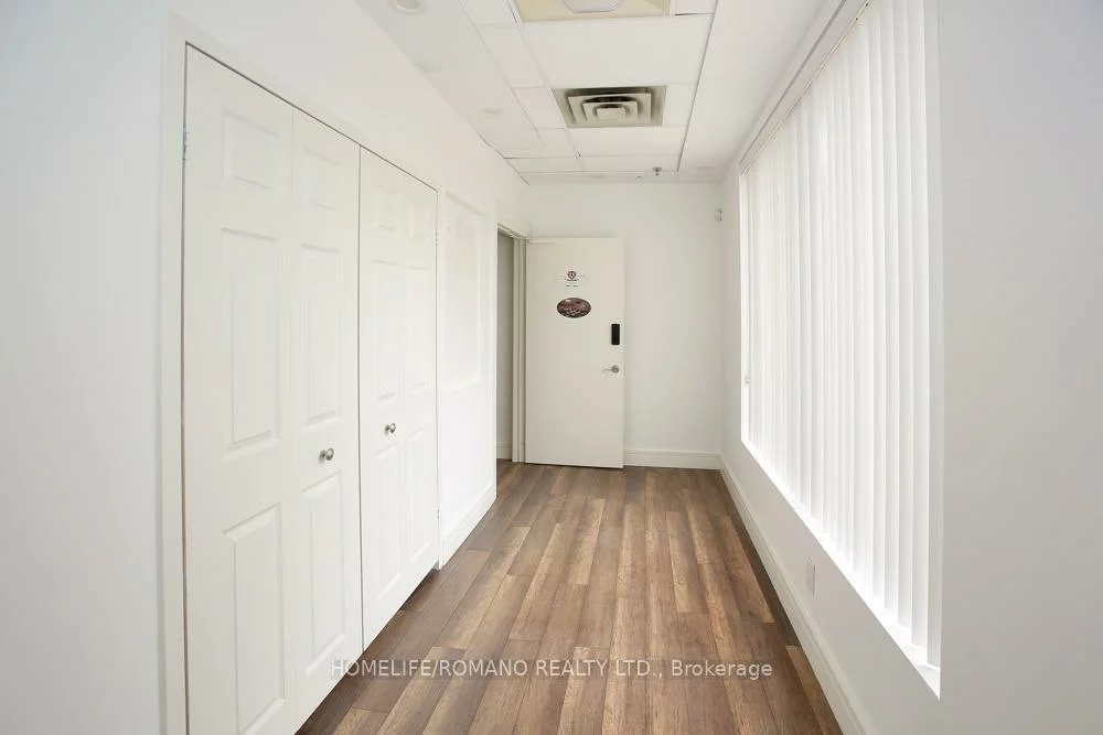 155, Caster, Pine Valley Business Park, Vaughan