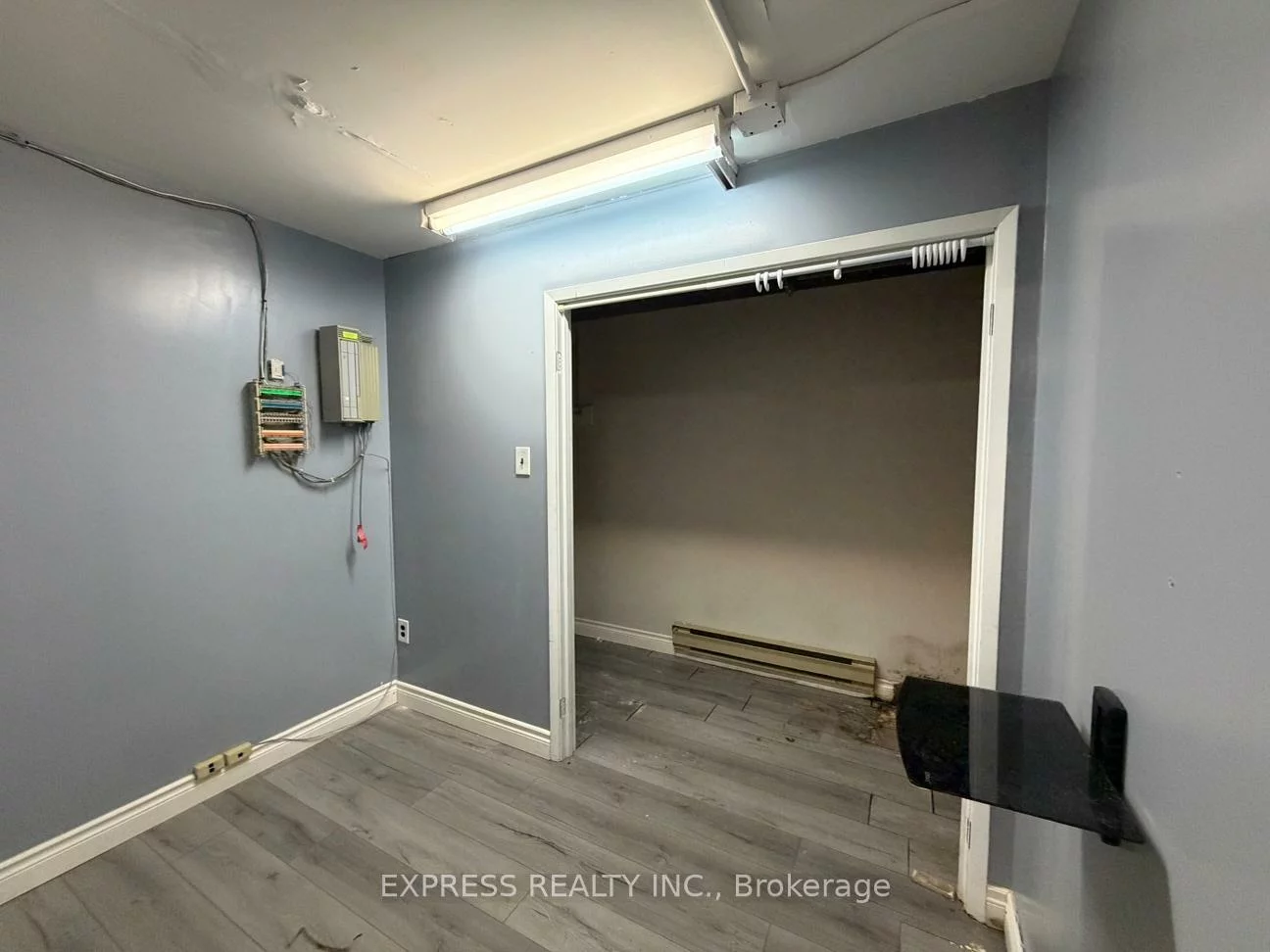 8300, Yonge, Uplands, Vaughan